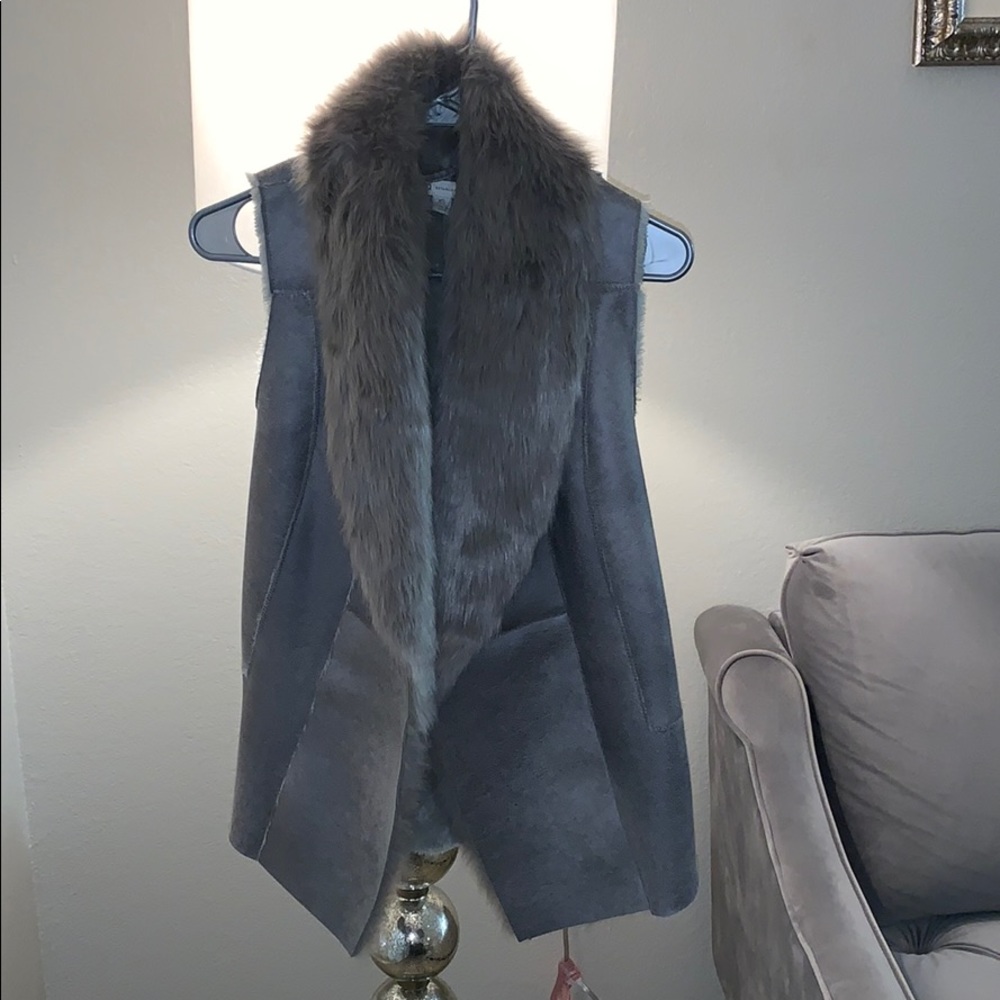 Grey Faux Fur Vest - Picture 1 of 4